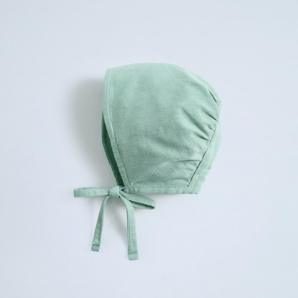 NWT Zara 3-6m linen cotton bonnet with ties green